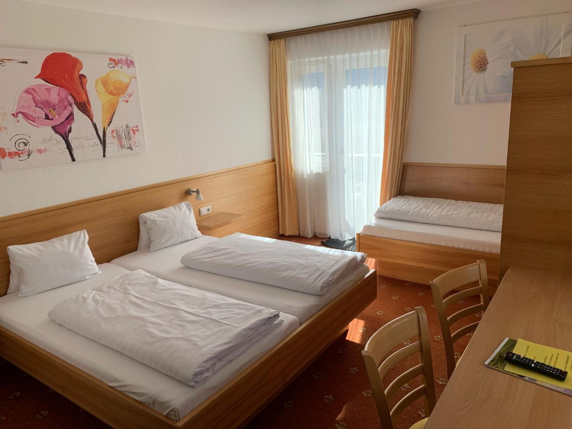 Pension Plattenhof Telfs Bagian luar foto