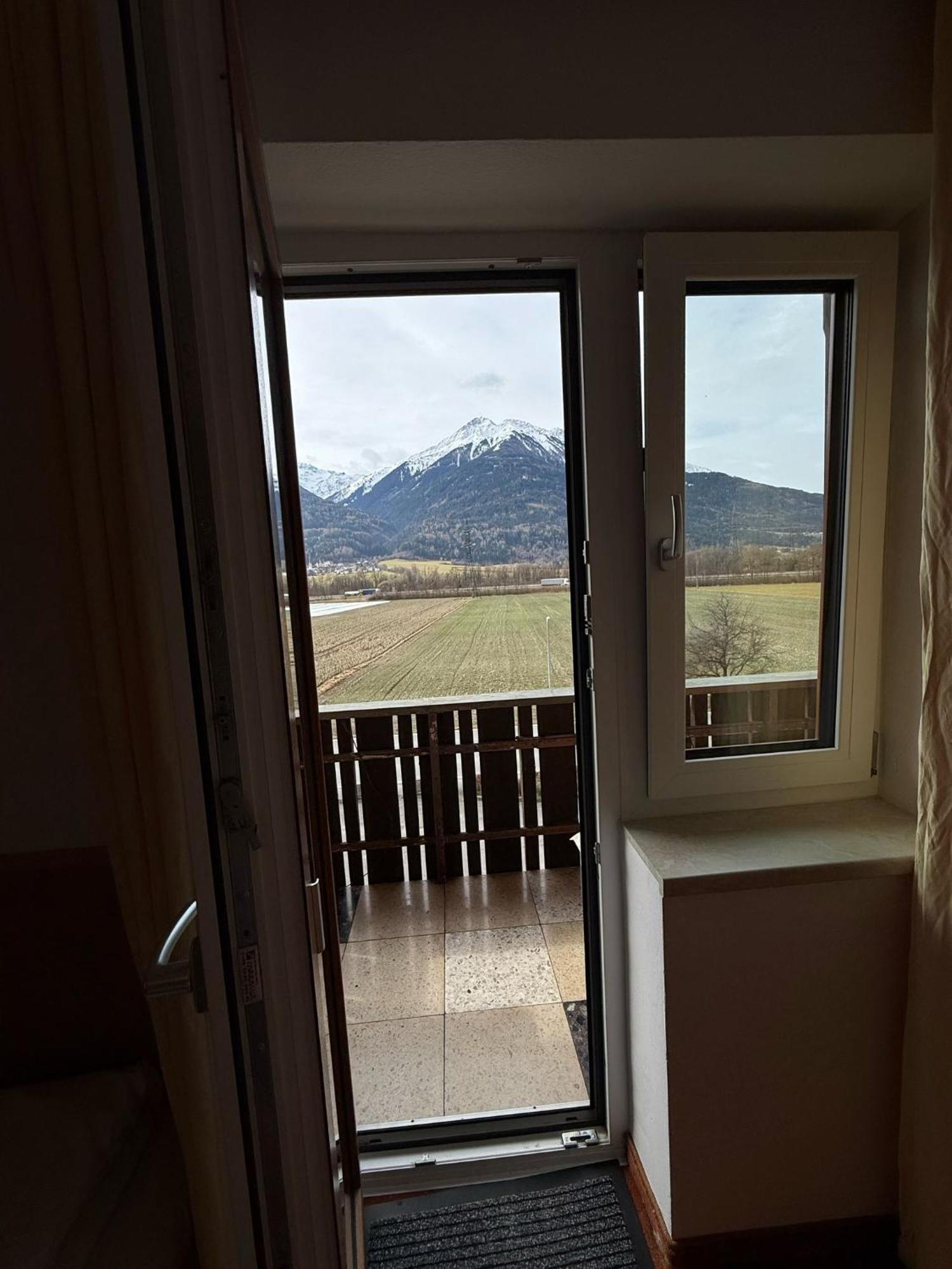 Pension Plattenhof Telfs Bagian luar foto