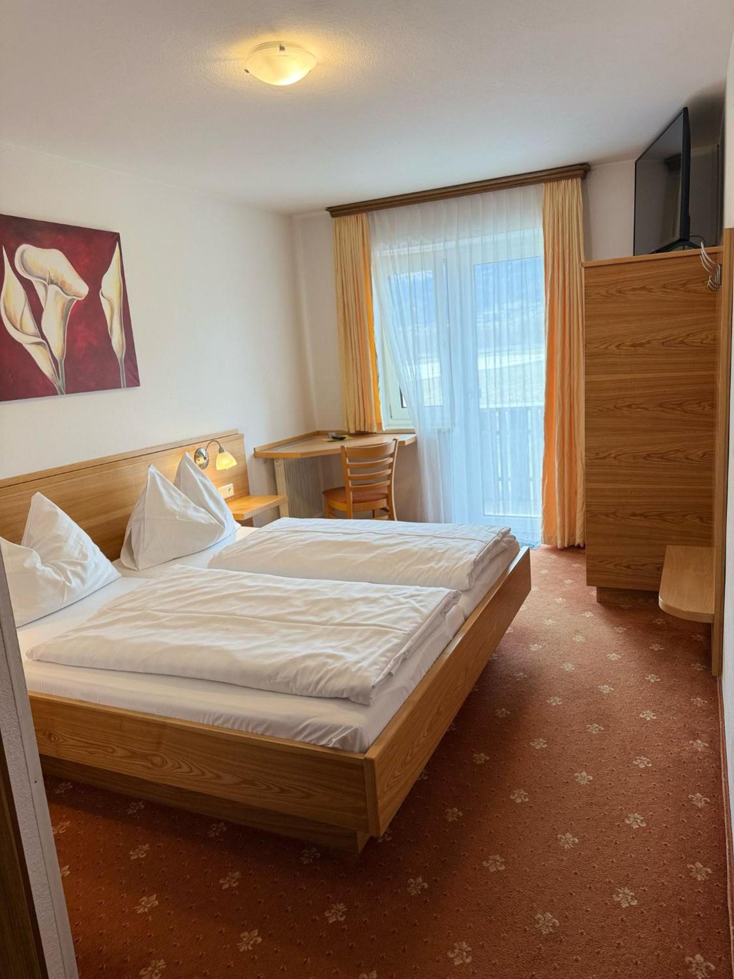 Pension Plattenhof Telfs Bagian luar foto