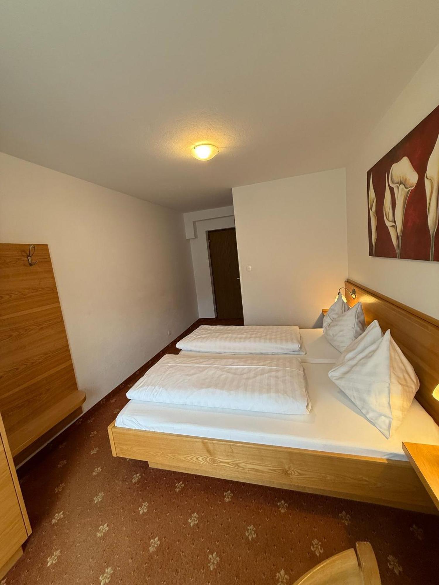 Pension Plattenhof Telfs Bagian luar foto