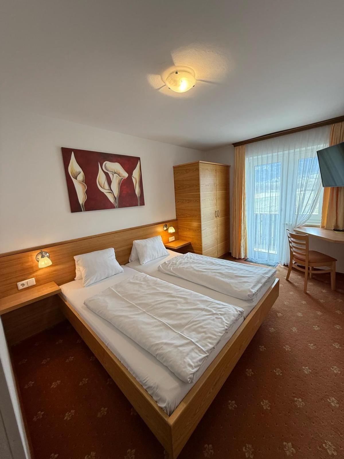 Pension Plattenhof Telfs Bagian luar foto