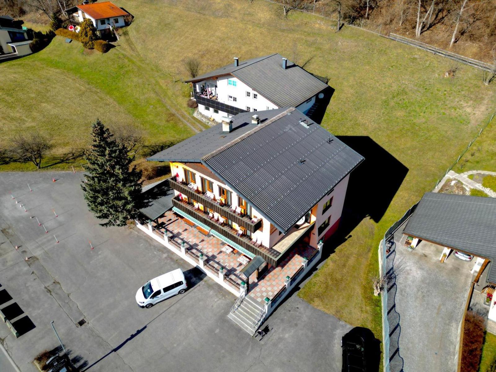 Pension Plattenhof Telfs Bagian luar foto