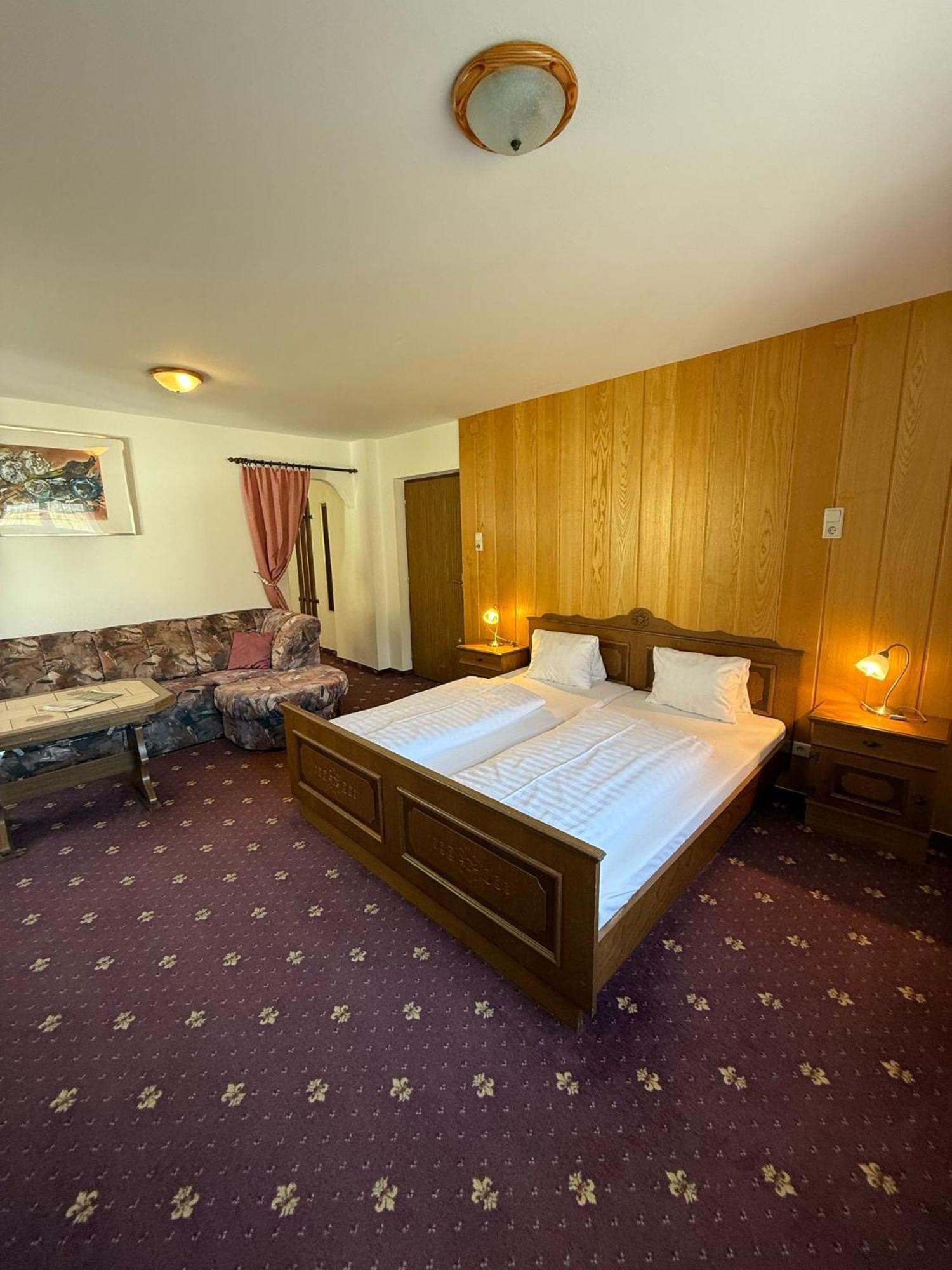 Pension Plattenhof Telfs Bagian luar foto
